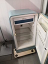 Retro Kühlschrank im amerikanischen Stil 1952