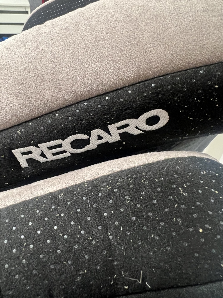 Regaro Kindersitz Monza Nova, schwarz - rosa gebraucht