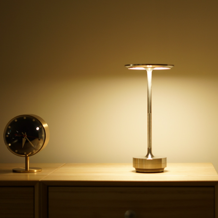 Schreibtisch-Lampe, Tolo LED, in silber