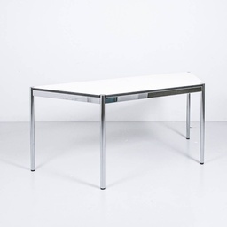 USM Haller Trapeztisch 148x79x74cm weiss